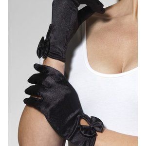 NWT Black Short Gloves Black w Bow Detail
